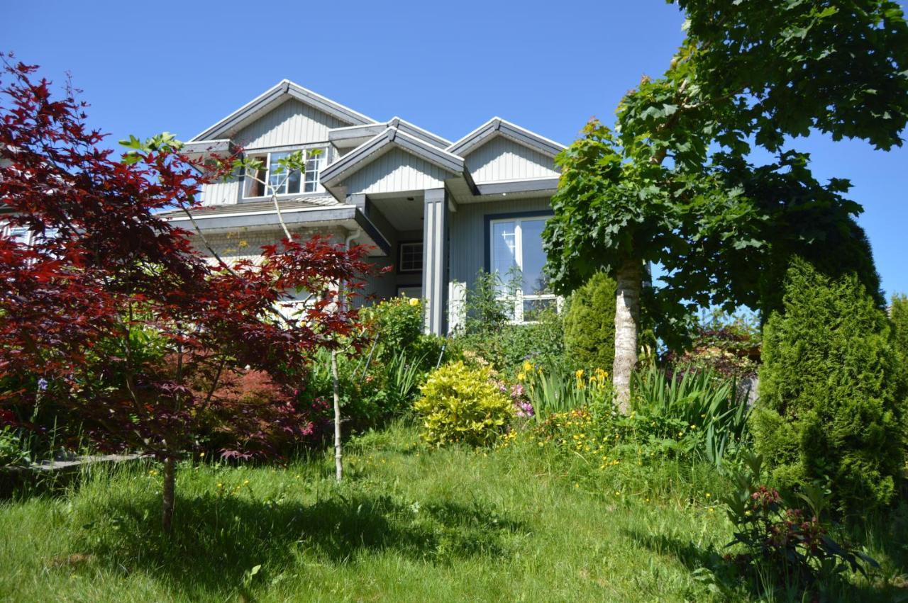 Jane'S Cozy Suite Surrey Exterior foto